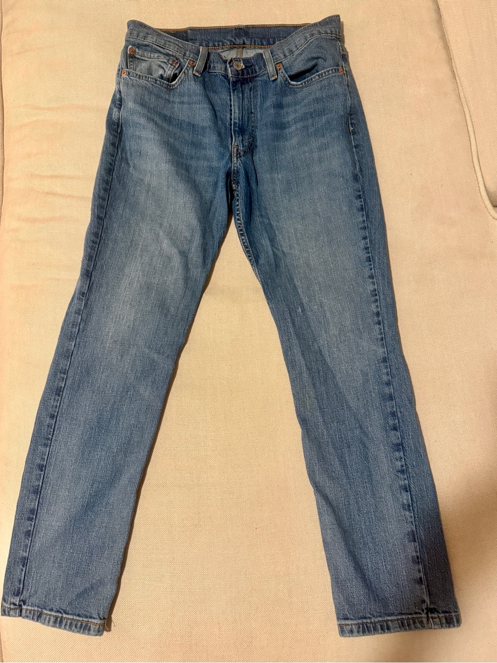 Levi’s 511 32x30 Slim Fit Jeans vintage look so soft 99% cotton.